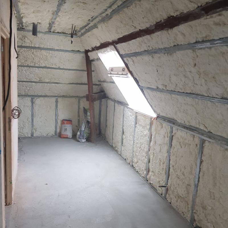 Chantier à Caen dans un appartement au 4e étage. - Iso-Logi'K - isolation en Normandie