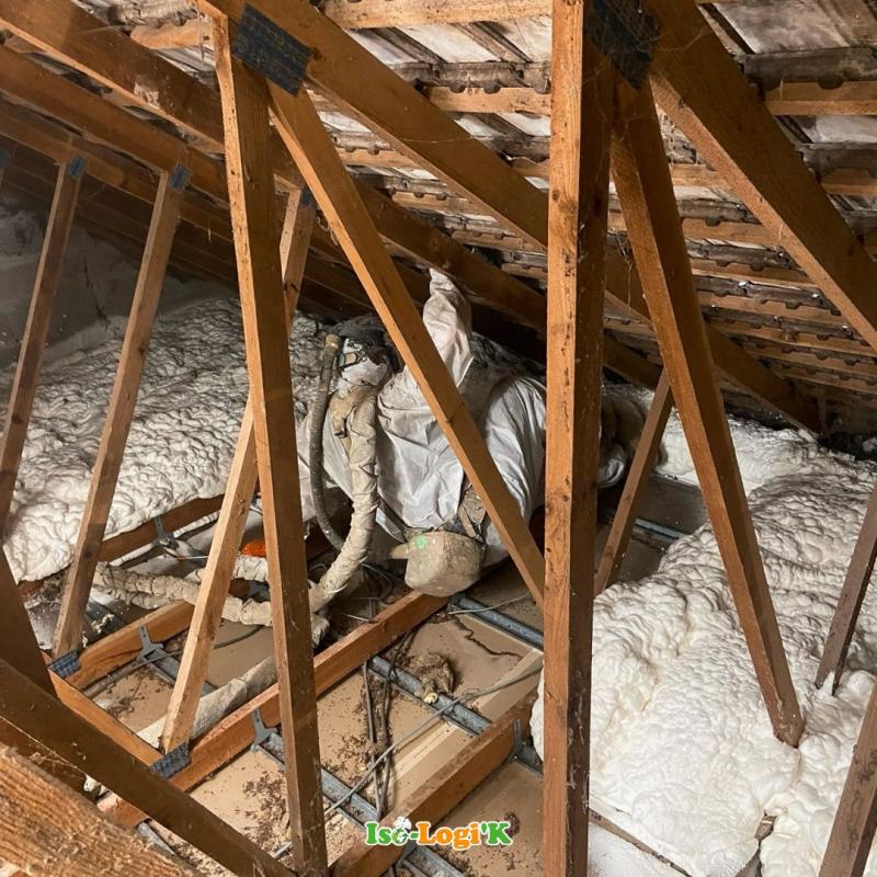 Remplacement d’isolant en combles – Une nouvelle performance thermique - Iso-Logi'K - isolation en Normandie