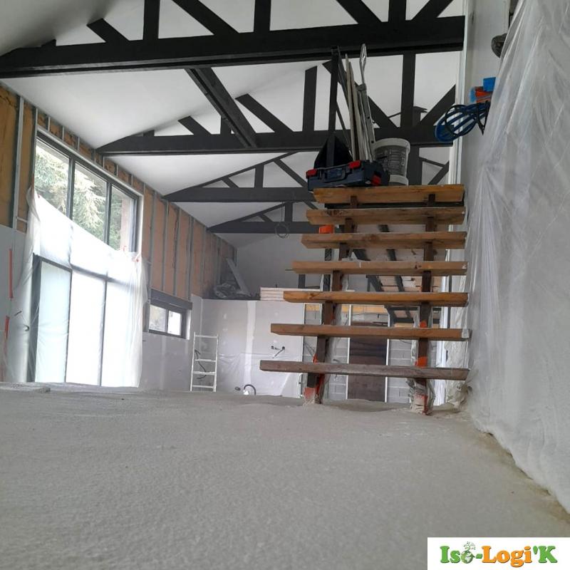 Isolation du sol sur un bâtiment rénové - Iso-Logi'K - isolation en Normandie Isolation du sol sur un bâtiment rénové - Iso-Logi'K - isolation en Normandie